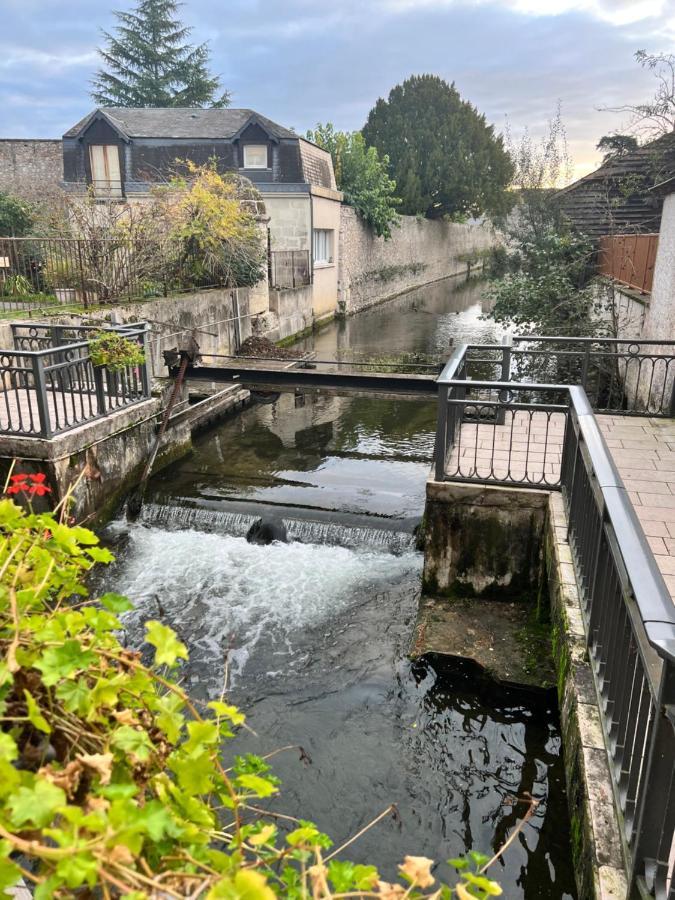 La Petite Venise Du Loir Lägenhet Vendôme Exteriör bild